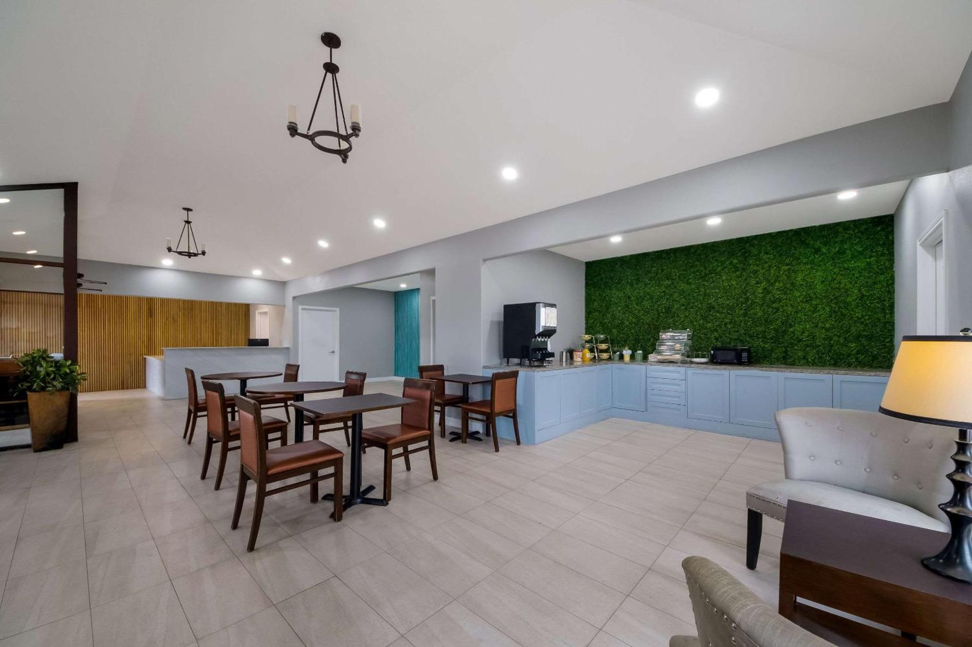 Rodeway Inn & Suites Corpus Christi Esterno foto