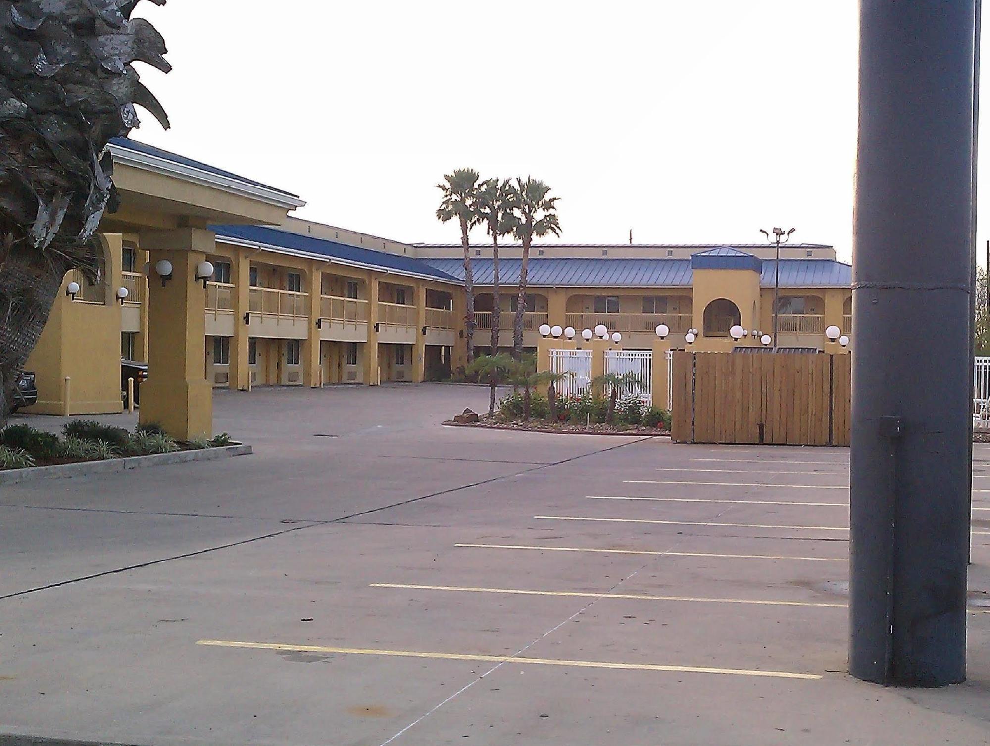 Rodeway Inn & Suites Corpus Christi Esterno foto