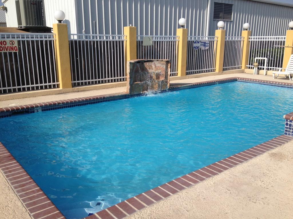 Rodeway Inn & Suites Corpus Christi Esterno foto